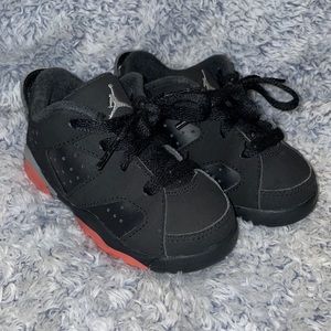 SIZE 7C BLACK AND PINK JORDANS GIRLS SNEAKERS